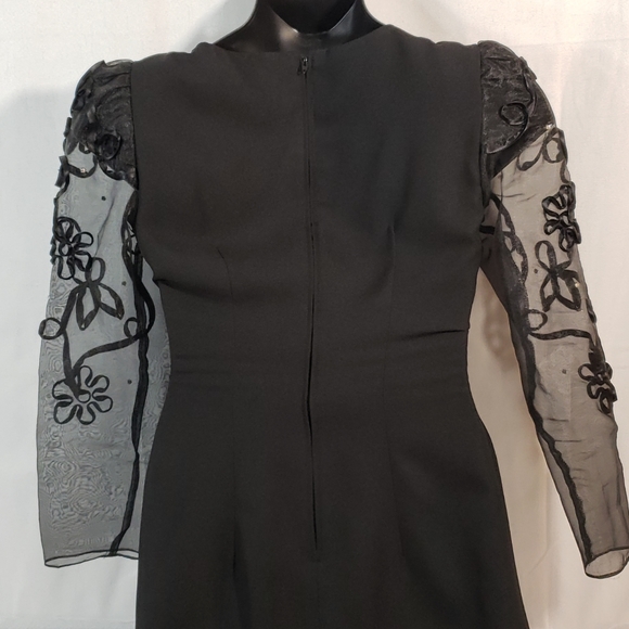 Size 10 Black Midi Sheath Dress with Sheer Sleeves. Preowned Michael Marcella - Picture 4 of 8